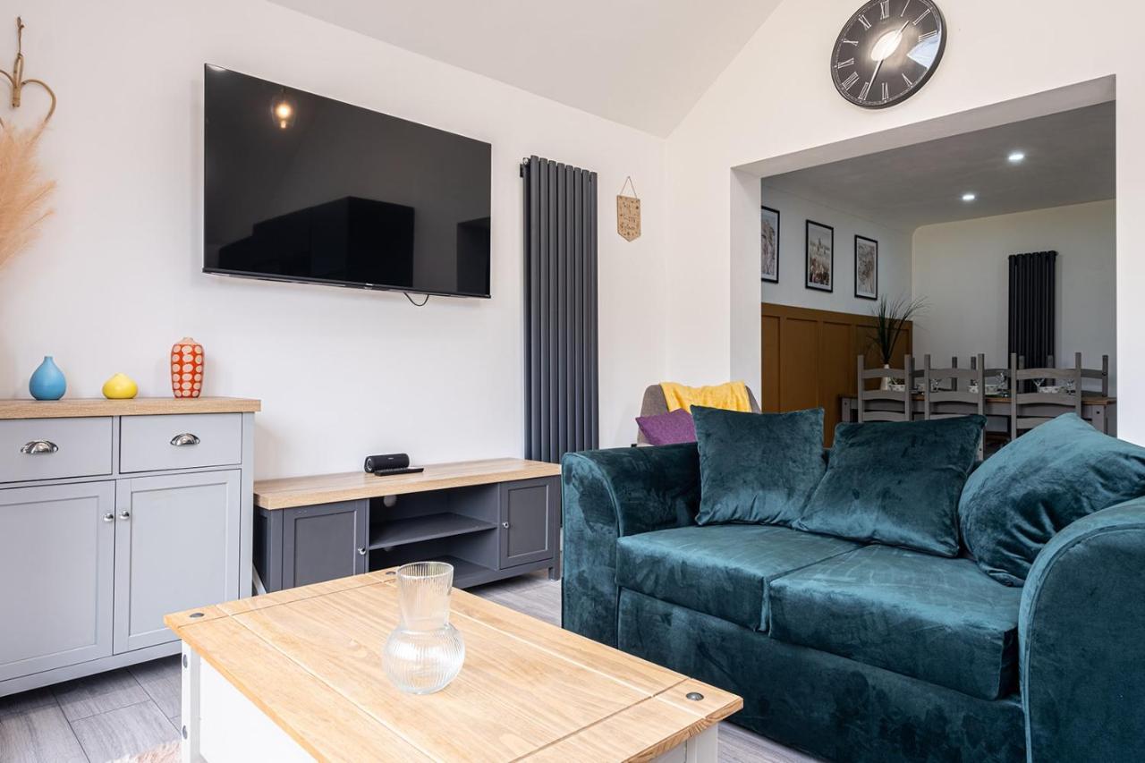 7 Guests - 4 Bedroom - Free Wi-Fi - Кеттерінг Екстер'єр фото