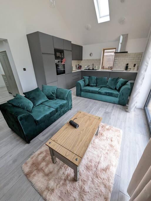 7 Guests - 4 Bedroom - Free Wi-Fi - Кеттерінг Екстер'єр фото