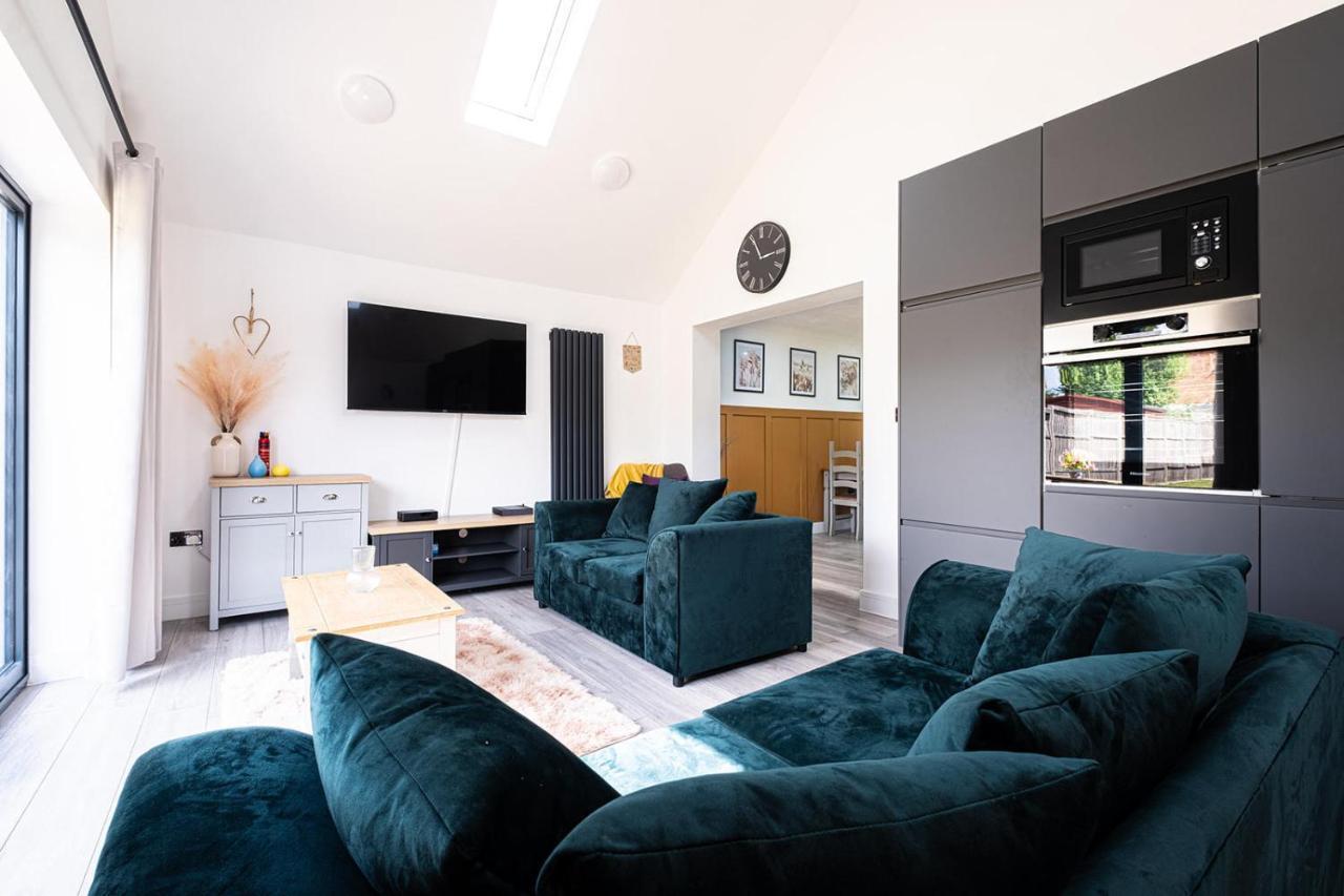 7 Guests - 4 Bedroom - Free Wi-Fi - Кеттерінг Екстер'єр фото