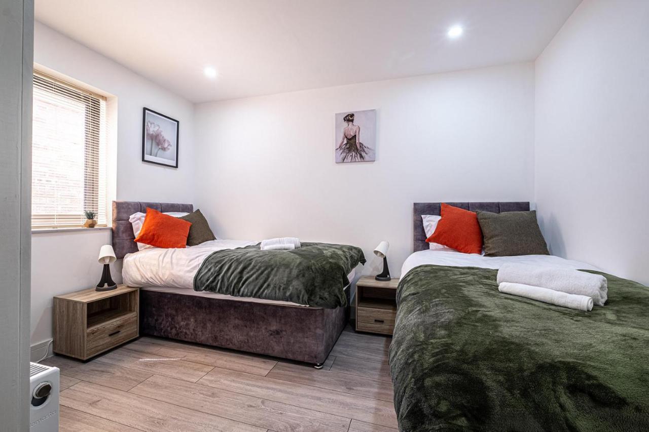 7 Guests - 4 Bedroom - Free Wi-Fi - Кеттерінг Екстер'єр фото